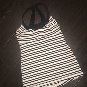 Lululemon tank size 6 or 8? Black & white stripes